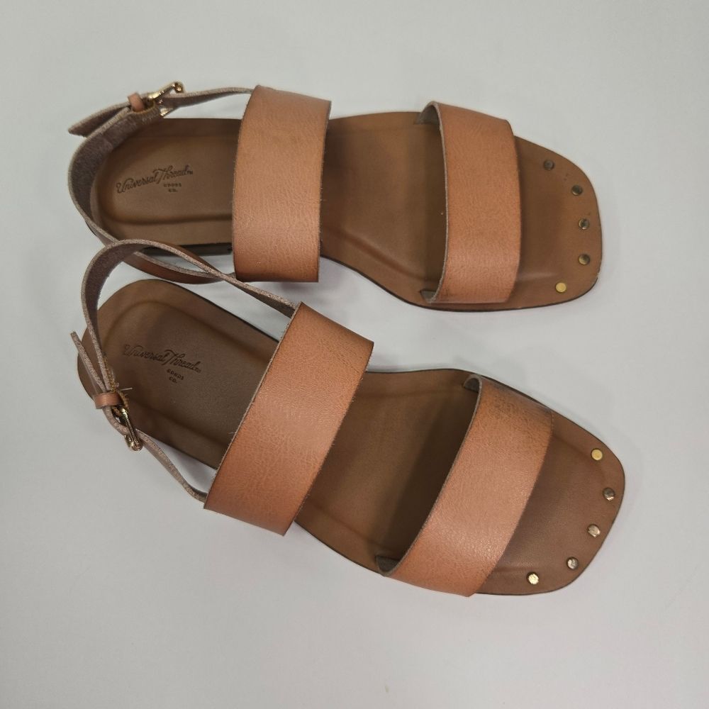 Universal Thread like new sandals - Picture 11 of 16